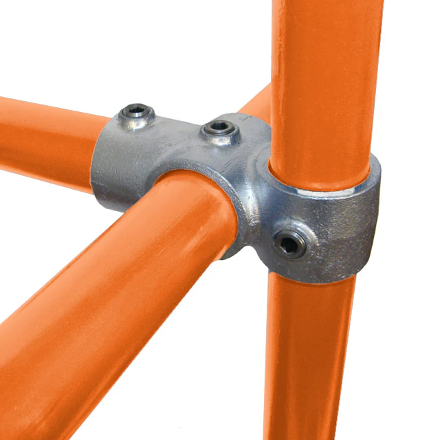 Combined T and Crossover for 34mm Galvanised Pipe